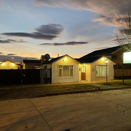 Hostal Hellen Puerto Natales Bagian luar foto