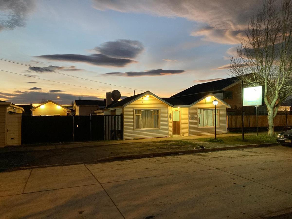 Hostal Hellen Puerto Natales Bagian luar foto