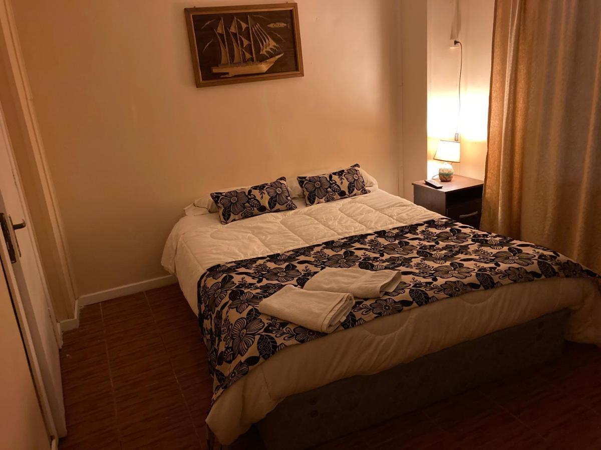 Hostal Hellen Puerto Natales Bagian luar foto