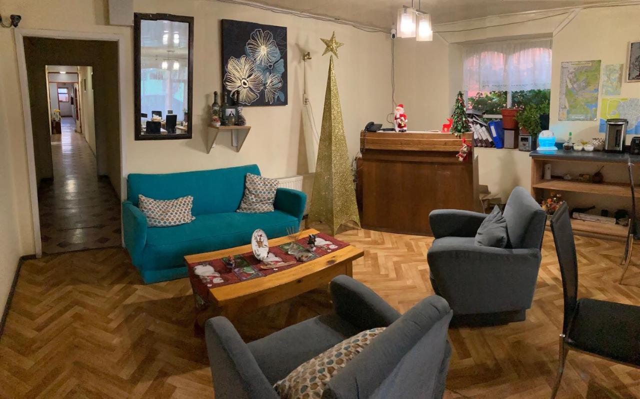 Hostal Hellen Puerto Natales Bagian luar foto