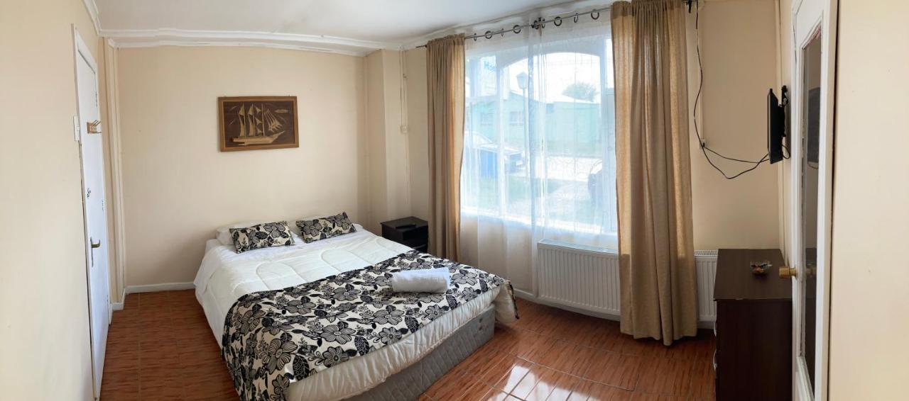 Hostal Hellen Puerto Natales Bagian luar foto